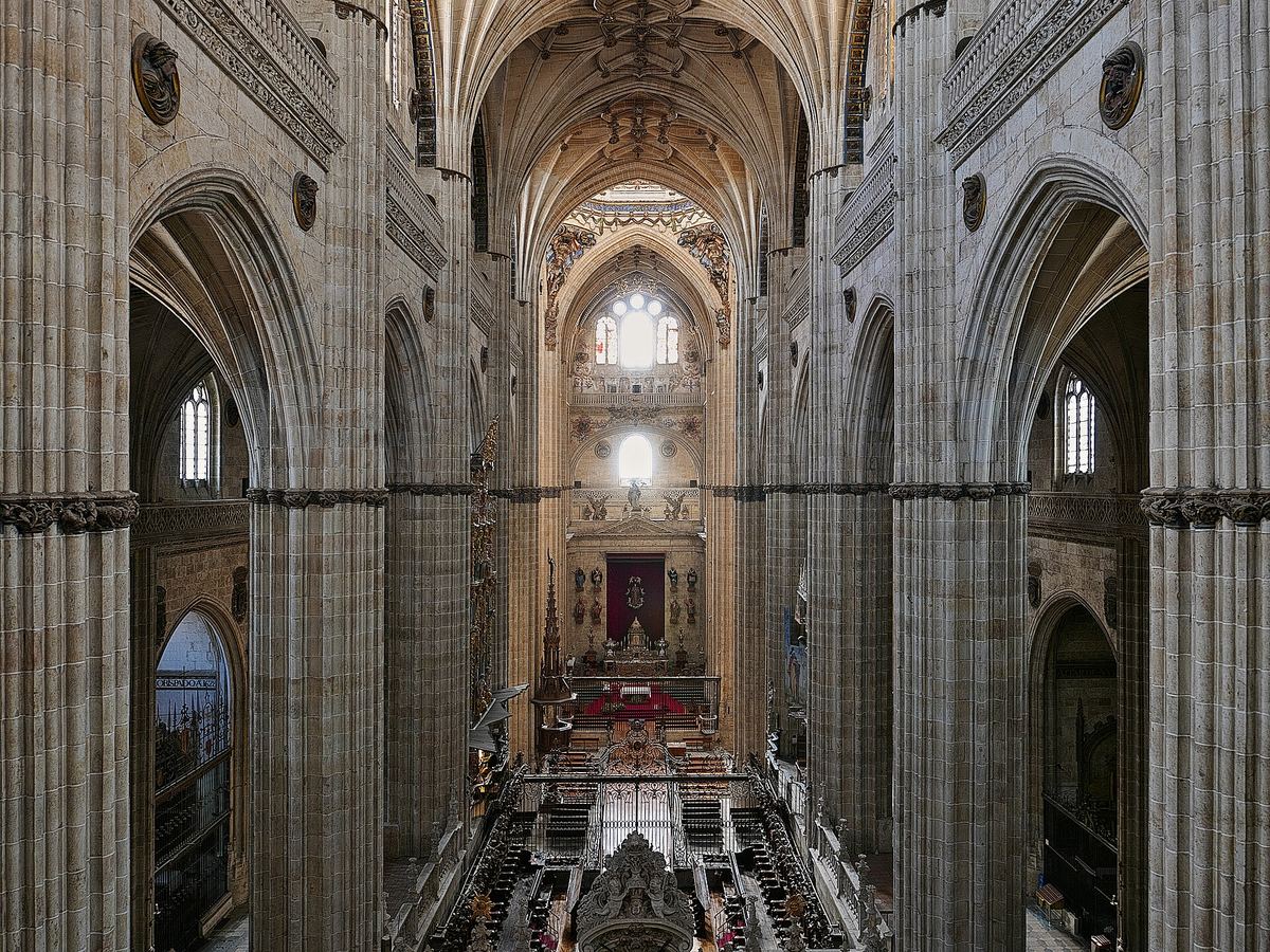 The Gothic nave of the New Cathedral of Salamanca seen from above